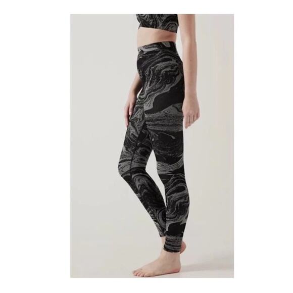 Athleta Women's Small Aurora Shine Tight Leggings Black Marble Silvee‎ Seamless - Picture 1 of 8